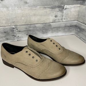 New Trouvé contemporary gray leather shoe